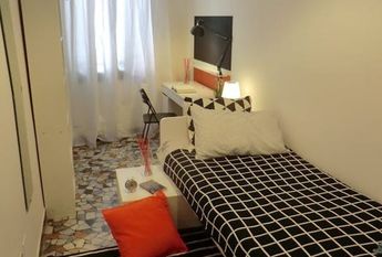 Via Santa Lucia, Padova, Veneto 35139