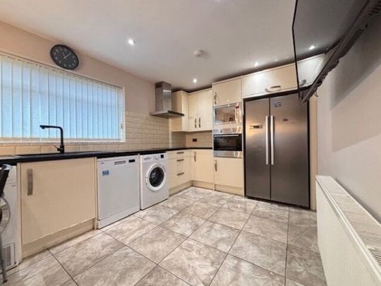 Beacon Drive, Kirkby-In-Ashfield, NG17, Property for rent - Photo 1