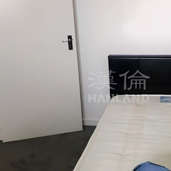 Ensuite Room - Photo 1