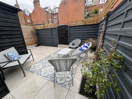 1 bedroom house of multiple occupation to rent - Photo 4