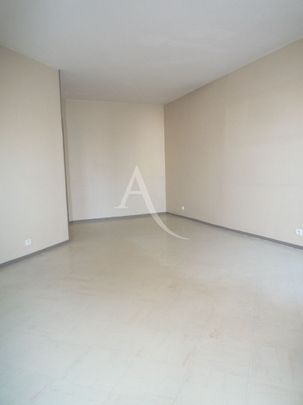 Location Appartement 2 pièces 56m² - Photo 1