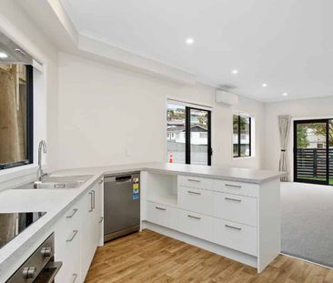 Brand new 2 bedroom townhouse in Redwood - Photo 3