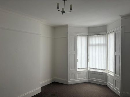 2 bedroom ground floor flat to rent - Photo 3