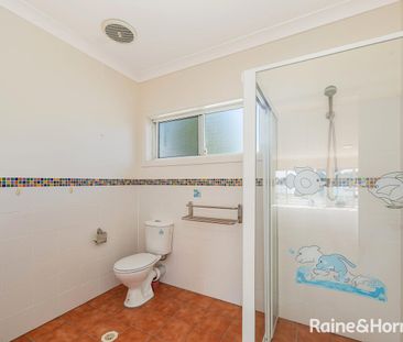 TOP FLOOR APARTMENT IN PRIME POSITION! - Photo 6