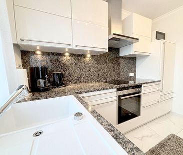 Top-modern und bezugsfertig: Voll möblierte 2-Zimmerwohnung in Mert... - Photo 1