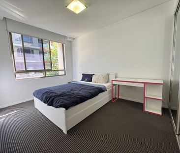 Next to MQ University As New Furnished 1+ Huge Study Apartment with... - Photo 5