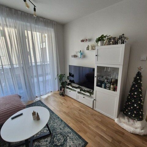 Wunderschöne 2-Zimmer-Wohnung mit idealer Raumaufteilung in zentraler Innenstadtlage mit großem Balkon – Provisionsfrei ! - Photo 1