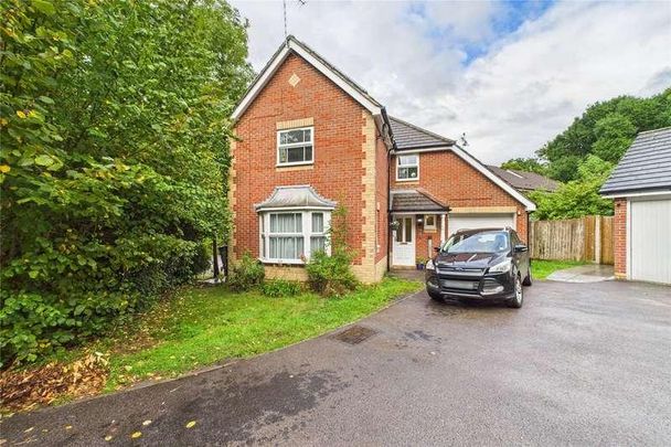 Hitherhooks Hill, Binfield, Berkshire, RG42 - Photo 1