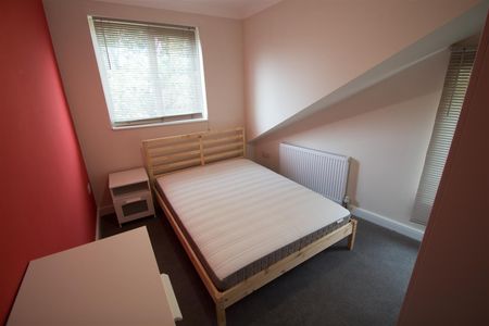 Inglewood Terrace, Woodhouse, LS6 2HT, Leeds - Photo 3