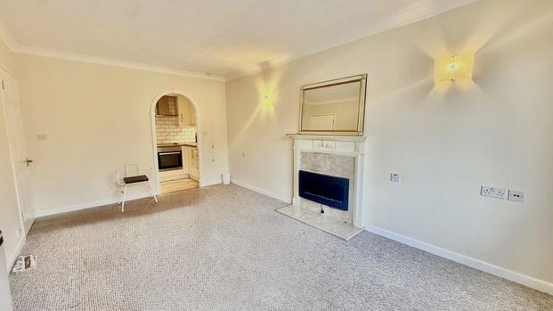 1 bedroom retirement property to rent - Photo 1