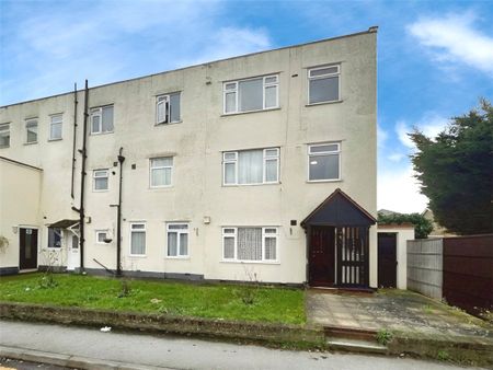 Moor Lane, Staines-upon-Thames, Surrey, TW18 4YW - Photo 2