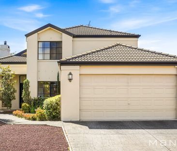 Contemporary Family Residence with Premium Finishes in Kellyville - Photo 5
