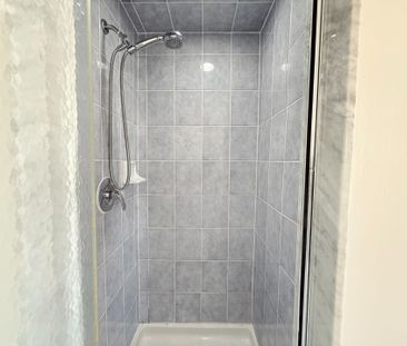 For Lease - 24 Revelstoke Crescent, Richmond Hill, Ontario - Photo 6