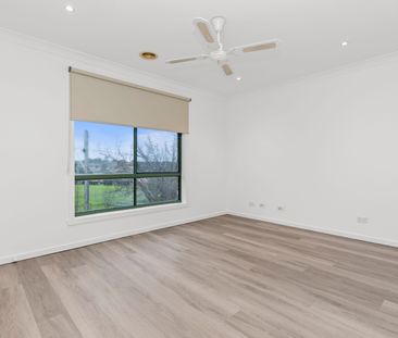 Modern 3-Bedroom Home in Bundoora - Photo 5