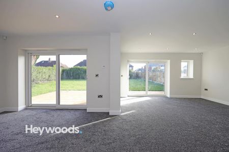 4 bedroom detached house to rent - Photo 5