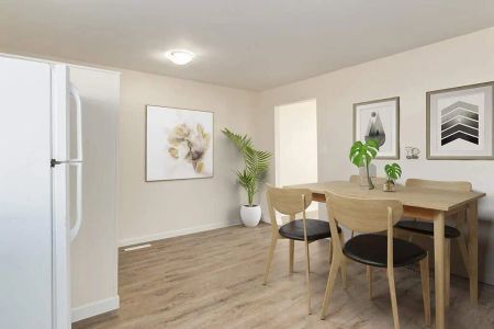 - 2 Bedroom at Delton Townhomes - Photo 4