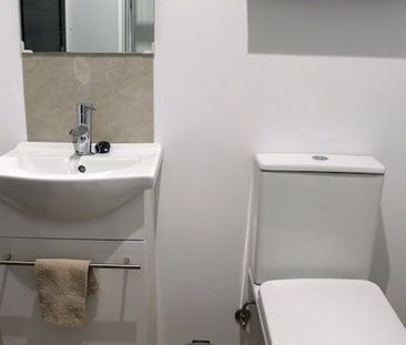 Carrer Isaac Peral, Burjassot, Valencian Community 46100 - Photo 5