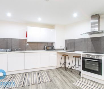 2 bed Apartment for Rent - Photo 6