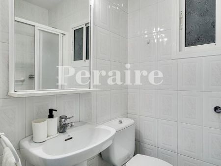 Barcelona, Catalonia 08023 - Photo 4