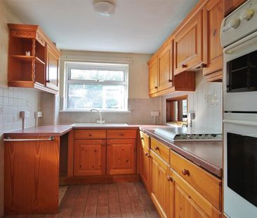 2 bedroom House To Let - Photo 4