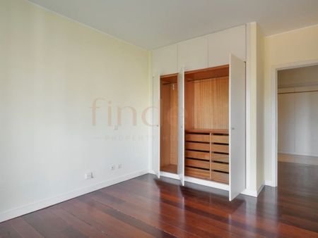 3 room luxury Flat for rent in Amoreiras (Santa Isabel), Lisbon - Photo 3