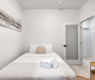 2080 av Lincoln, Modern 4-Bedroom Unit in Great Location - Photo 2