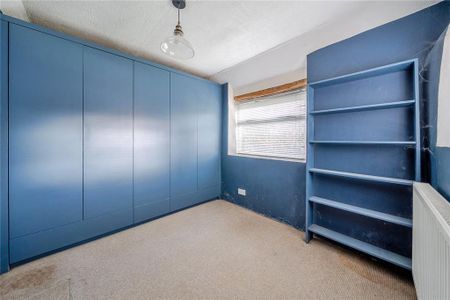 4 bedroom detached house to rent - Photo 3