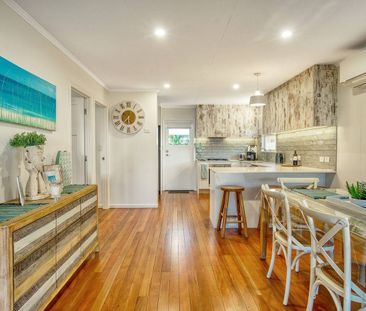 44 William Street, Mermaid Beach QLD 4218 - House For Rent | Domain - Photo 3