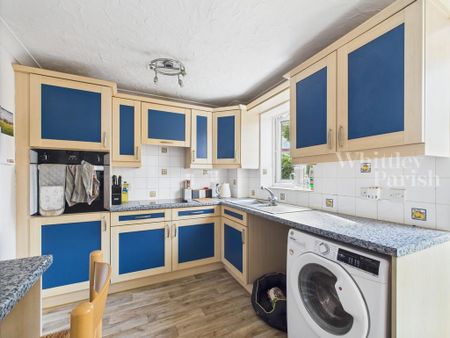 2 bedroom semi-detached house to rent - Photo 5