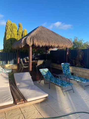 Quinns Rocks - Photo 3