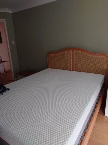 2 Bed Flat, Petworth House, BN3 - Photo 4