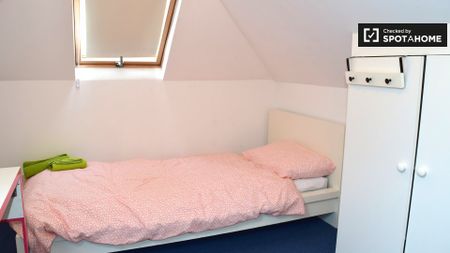 3-bedroom apartment to rent in Drimnagh, Dublin - Photo 2