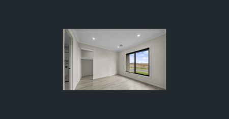 Lovely Family Home !!! - Photo 3