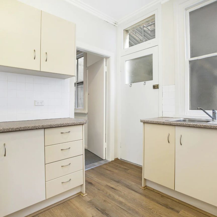 Room 5/11 Perouse Road, Randwick. - Photo 1