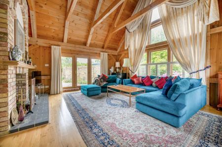 5 bedroom detached house to rent - Photo 3