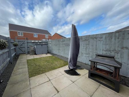 3 bedroom terraced house to rent - Photo 3