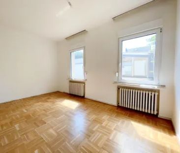 GROßZÜGIGE 2-ZIMMER WOHNUNG IN KREFELDER INNENSTADT ZU MIETEN! - Photo 6
