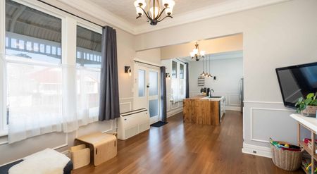 Looking for Something Special - Photo 2