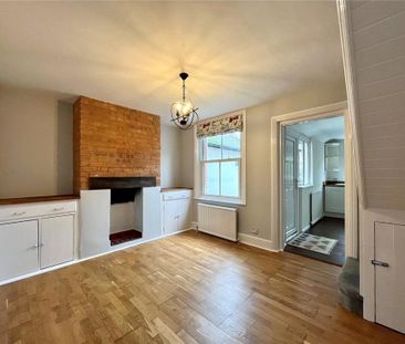 2 bedroom semi-detached house to rent - Photo 2