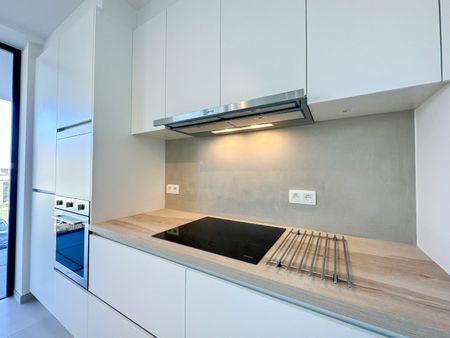 Prachtig nieuwbouwappartement (98 m²) met 2 slpk, groot terras en garage, Torhout - Photo 2