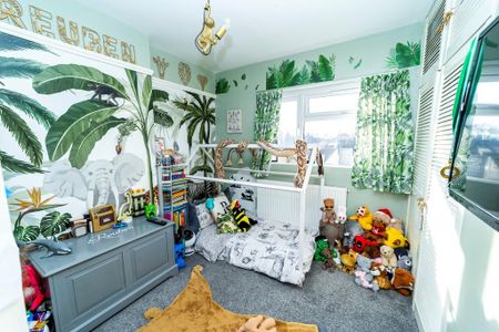 2 bedroom semi-detached house to rent - Photo 5