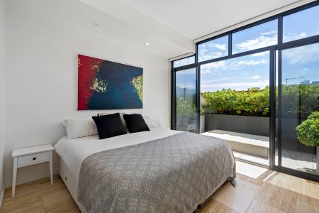 Unit 203/35 Marine Parade, St Kilda. - Photo 4