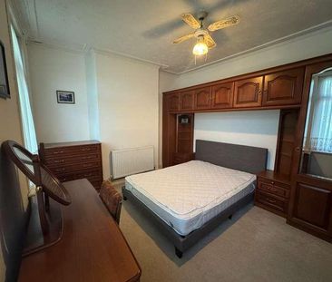 Humberstone Road, Plaistow, London, E13 - Photo 1