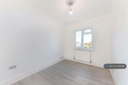 4 bedroom terraced house to rent - Photo 3