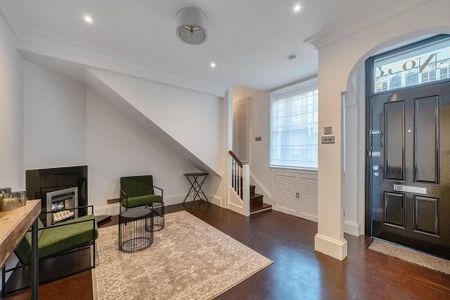 3 bedroom mews to rent - Photo 2