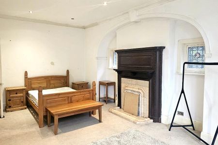 2 bedroom ground floor flat to rent - Photo 3