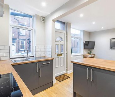 4 bedroom house to rent - Photo 1