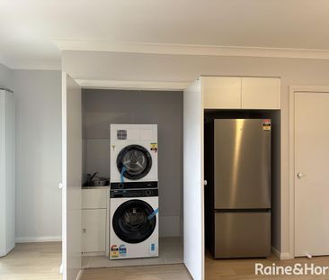 2 Bedroom Granny Flat Available Now - Photo 3