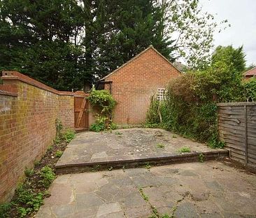 Copperfield Way, Pinner, HA5 - Photo 3