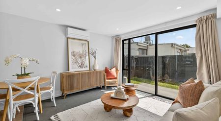 Two Bedroom On Percy Street! - Photo 4